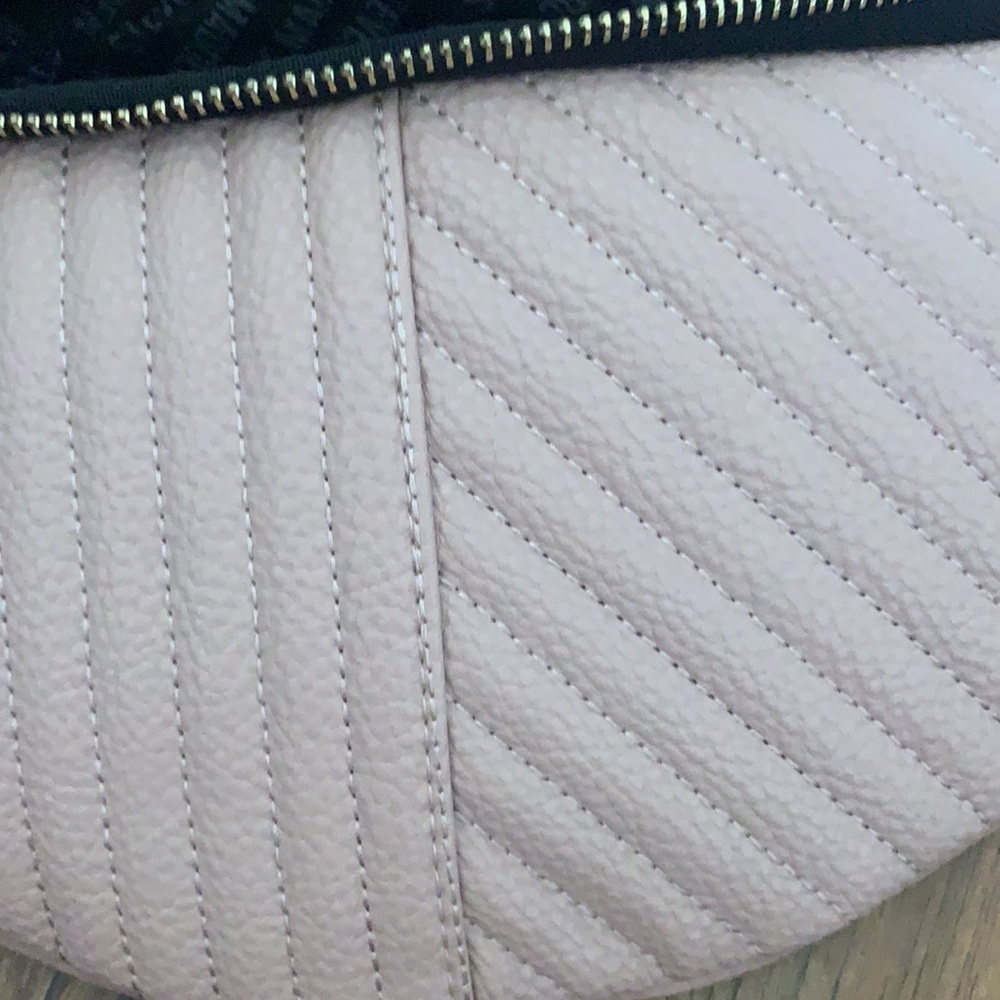 NWT Steve Madden light pink belt bag - Picture 9 of 9